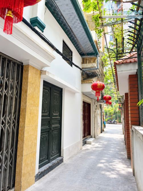 BÁN NHÀ CẤP 4 PHỐ XUÂN THỦY, 40M², HAI MẶT NGÕ, 10M RA ĐƯỜNG 15M, NHỈNH 10 TỶ