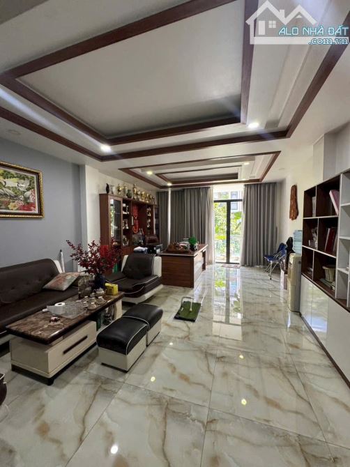 Cần bán gấp nhà khu đô thị Vạn Phúc Thủ Đức,21,5 tỷ/115m2,sổ hồng riêng