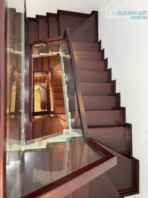 **BÁN NHÀ TÁI ĐỊNH CƯ LÒ VÔI – CỘT 8, HẠ LONG**