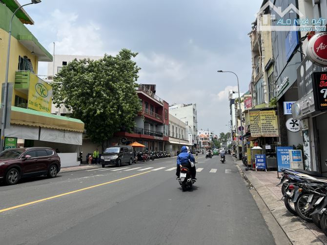18 Tỷ - Mặt tiền Nguyễn Minh Hoàng K300