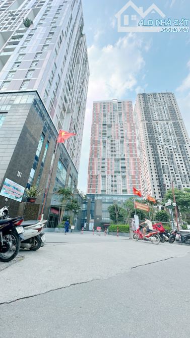 CĂN HỘ TÒA CT1 CHUNG CƯ Usilk.KĐT Văn Khê Hà Đông 116m2 - 3PN 2WC 2 Ban Công : 6,9 tỷ