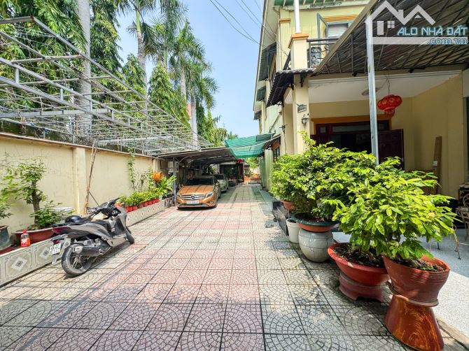 Biệt thự sân vườn mặt tiền Vĩnh Phú 38 - 430m2 (Ngang 16) - Kết cấu 2 tầng - Giá tốt 19 Tỷ