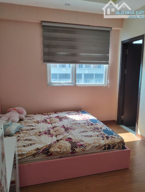 Cần bán căn hộ chung cư 70m 2 ngủ 2 vệ sinh giá 3,7ty