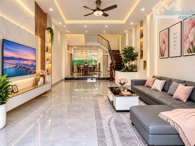 BÁN NHÀ 3.5 TẦNG HIỆN ĐẠI, FULL NỘI THẤT - MẶT TIỀN NGÔ THỊ LIỄU, HẢI CHÂU - CHỈ 9.9 TỶ
