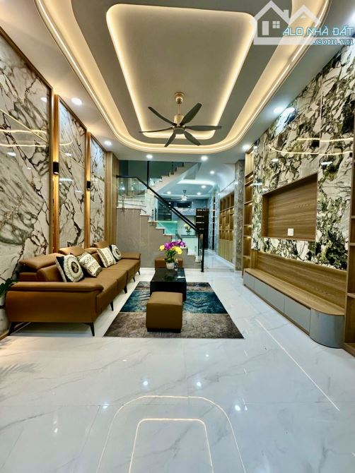 🏘️Nhà Đẹp ở ngay THẠNH XUÂN 33- 3 TẦNG - hẻm 6m - FULL nội Thất - chỉ 5.35 tỷ