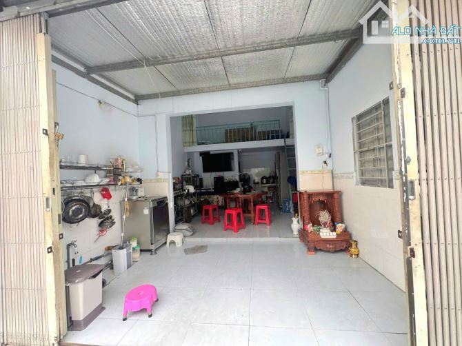 ĐƯỜNG SỐ 11 LINH XUÂN, 317M2(10X32), 12 TỶ (37TR/M2), DÒNG TIỀN 30TR, HXH 7M