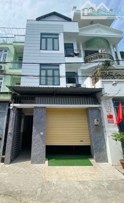 GIẢM SỐC 3 TỶ, BÁN GẤP NHÀ NGUYỄN VĂN QUÁ 5X23, 4 TẦNG, 14 PHÒNG CHO THUÊ 40 TR/TH. GIÁ 8T