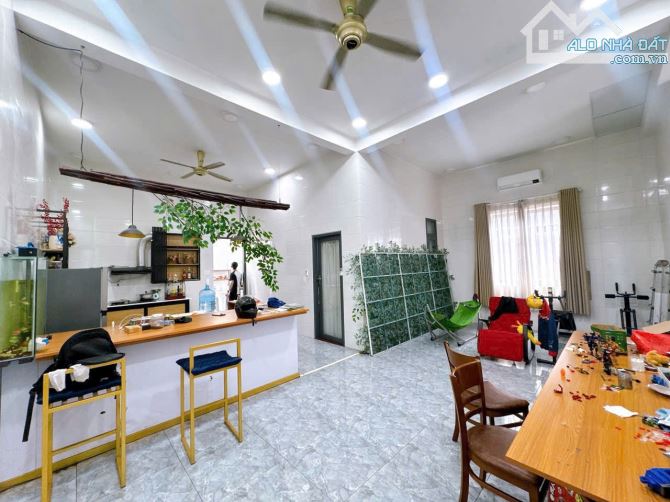 X162 Bán lô biệt thự có sẵn nhà xưởng và nhà ở cứng cáp Giáo Xứ Phúc Lâm - Gần cầu sập P.H
