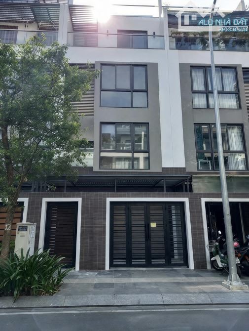 BÁN GẤP NHÀ KHU CAO CẤP HÀ ĐÔ CENTROSA, QUẬN 10. GIÁ CHỐT 5TỶ860/ 6x16m (96m2) SỔ LÂU DÀI
