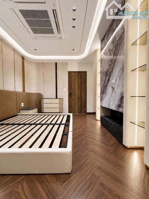 BÁN NHÀ HOÀNG MINH ĐẠO LONG BIÊN - 54M² X 8T MT 7M - THANG MÁY - 26.5 TỶ