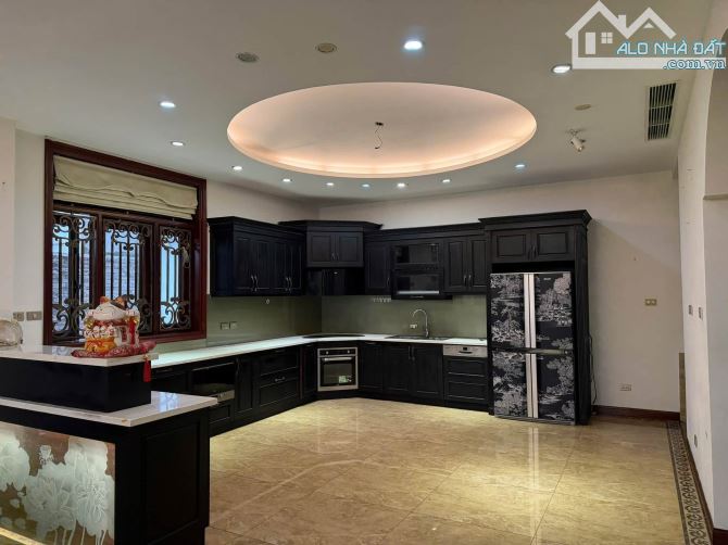Biệt thự Tam Trinh ô tô tránh, vỉa hè, 145m2 MT 10m, giá 51.7 tỷ có TL