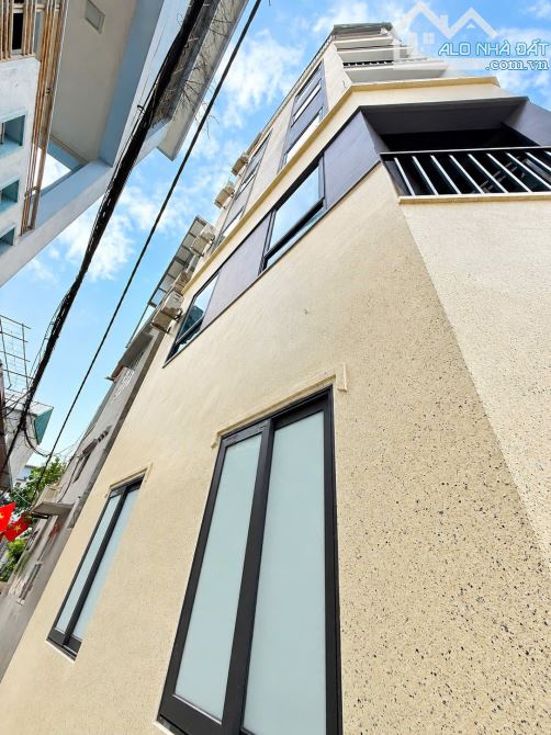 SIÊU PHẨM CĂN HỘ DỊCH VỤ 6 TẦNG THANG MÁY CHỈ NHỈNH 8 TỶ, THỤY PHƯƠNG, TỪ LIÊM, HÀ NỘI