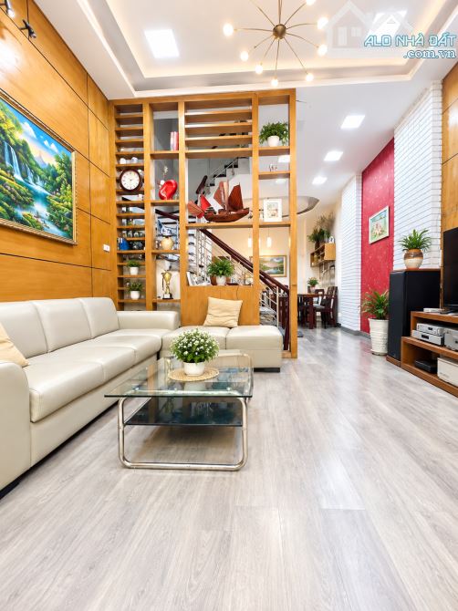 PHÚ ĐÔ – 50M², 4 TẦNG – Ô TÔ 7 CHỖ ĐỖ CỬA – GIÁ 10 TỶ