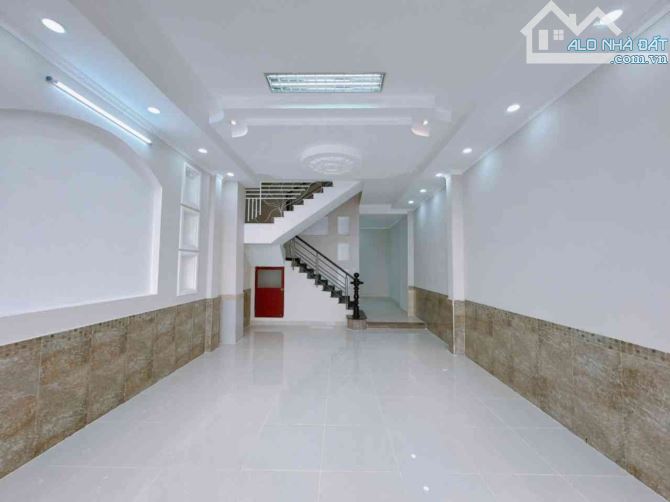 Nhà mới 4 tầng, Phường Tân Hưng (kiều đàm) - Ngang 5m, 5pn, xe hơi thông. Chỉ 12 tỷ3