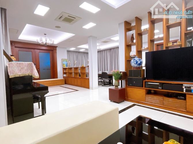 💋SIÊU PHẨM BIỆT THỰ ĐƠN LẬP SIÊU VIP-5 TẦNG THANG MÁY-LÔ GÓC 4 THOÁNG- FULL MỌI TIỆN ÍCH