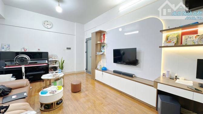 Căn hộ chung cư tòa A15 Kim giang Thanh Xuân 80m2- 2PN 2WC giá 6,2 tỷ full nội thất