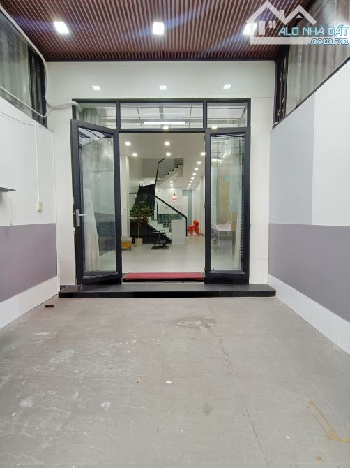 Bán Nhà Trệt 2 Lầu Mặt Tiền Công Viên KDC Hưng Phú ( Đoạn 26/3), Cái Răng