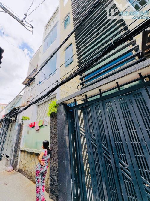🙆‍♂️3 LẦU 3 GÁC TỚI NHÀ HẼM RỘNG RÃI THÔNG TỨ TUNG - NỞ HẬU CHÀ BÁ LỬA HẼM TOÀN ĐỒ ĂN NGO