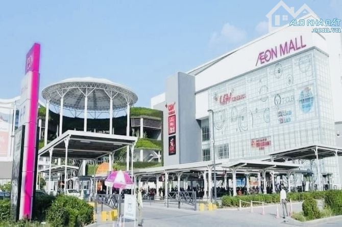 CHỈ 10 TỶ, NHÀ 80M2 DÂN XÂY Ở LUÔN, Ô TÔ ĐỖ CỬA, CHÂN CẦU VĨNH TUY, ĐỐI DIỆN AEON.