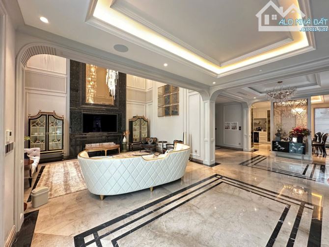 🏡 **BÁN BIỆT THỰ SAO ĐỎ – 4 TẦNG, FULL NỘI THẤT LUXURY**