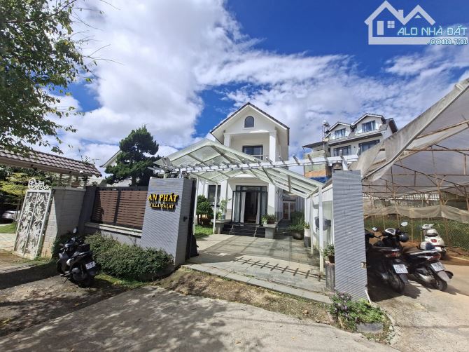 VILLA SÂN VƯỜN SIÊU XINH ĐƯỜNG TRẦN ANH TÔNG, ĐÀ LẠT _ 279m2 CHỈ 14 TỶ