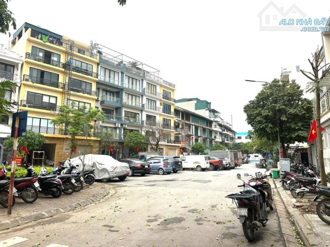 BÁN NHÀ PHÂN LÔ TỔNG CỤC 5 TÂN TRIỀU Ô TÔ TRÁNH 100M 4 TẦNG GIÁ 25 TỶ