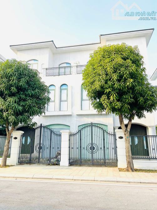 CẦN BÁN CĂN NHÀ MẪU ĐƠN VINHOMES 140M2 X4 TẦNG, GIÁ HƠN 8TỶ