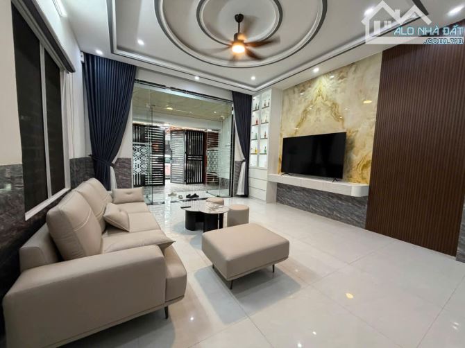 *Bán nhà 2 tầng đường (7m5) Đồng Trí 6, Gần ĐH Ngoại Ngữ-Bách Khoa, dt 95m2, giá 5,75 Tỷ