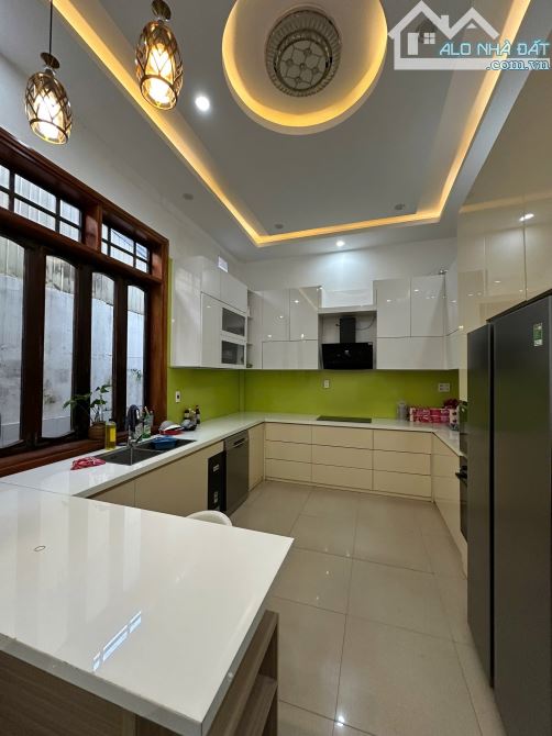 🏨 BÁN HOMESTAY 4 TẦNG MẶT TIỀN HÀN MẠC TỬ – ĐANG KINH DOANH, CÓ DÒNG TIỀN ỔN ĐỊNH!