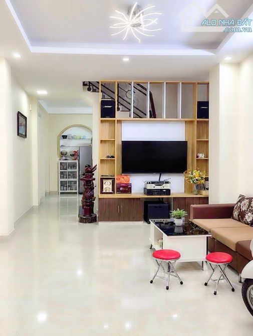 BÁN NHÀ CƯ XÁ PHÚ LÂM A-NHÀ ĐẸP Ở NGAY-3TẦNG 3PN-CÓ THANG MÁY-DT 56M2-Giá 6.3 TỶ