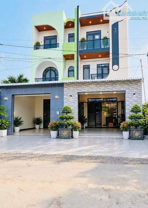 Chủ ngộp bán 2căn nhà lầu mới xây Xã Bến Lức giá 3ty500