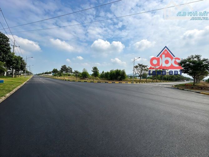 Bán 10000m2 đất Nhà xưởng trong kcn hố nai 3 giá tốt chỉ 48tỷ