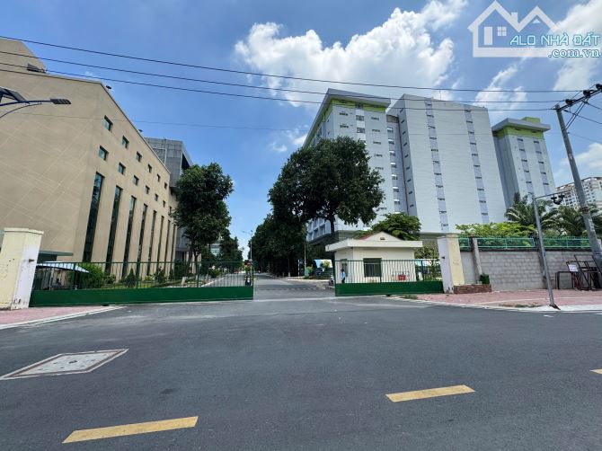 ♓ Nhà 5x17 full 85m2 Hẻm thông ngay cổng 3 CVPM Quang Trung chỉ 4,75 tỷ