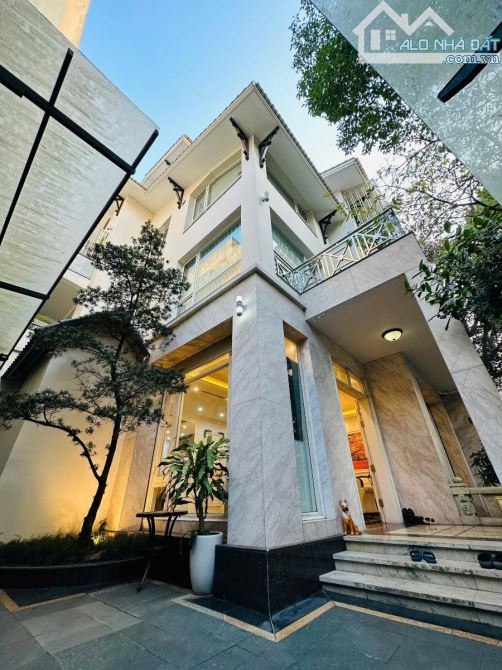 BÁN BIỆT THỰ KĐT SÀI ĐỒNG 179M², MT 12,3M, THANG MÁY, FULL NỘI THẤT – 48,2 TỶ