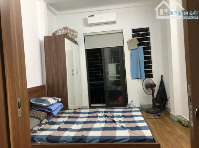 Bán gấp giá rẻ căn hộ chung cư mn Khương Đình 45m, tầng 10, 1.35 tỷ Thanh Xuân.