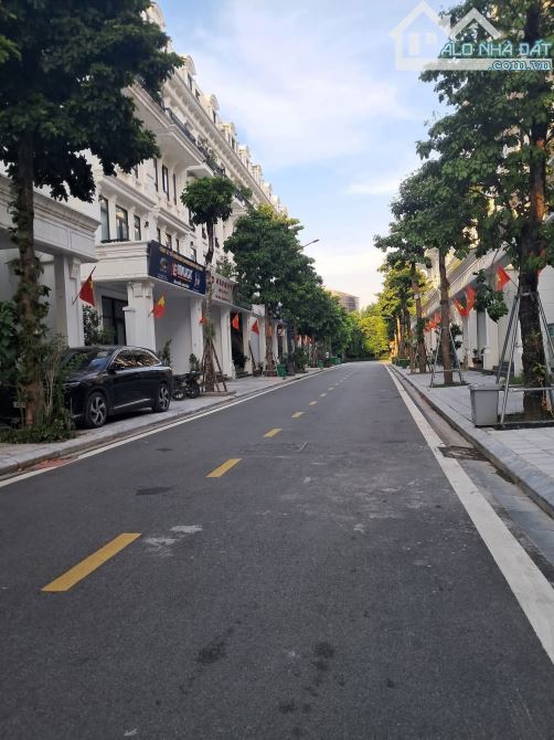 bán gấp biệt thự, liền kề đại kim, nguyễn xiển, hoàng mai 126Mx5TxMT8,5m hơn 39 tỉ có TL