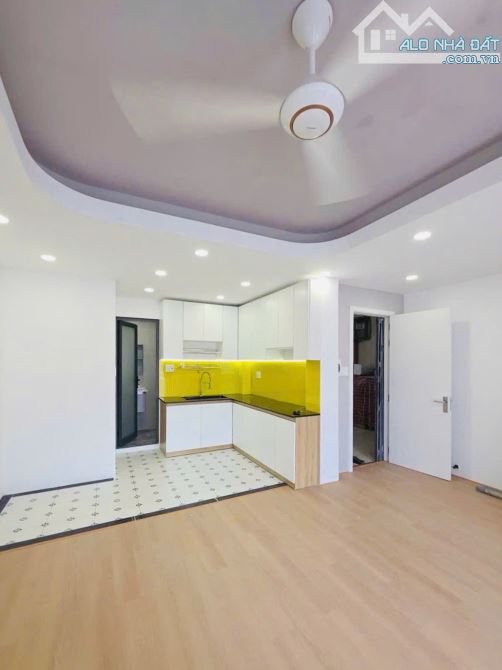 Chung cư Hòa Hưng, QUẬN 10, 8.8 x 8m, 70 m2, giá 2.85 tỷ