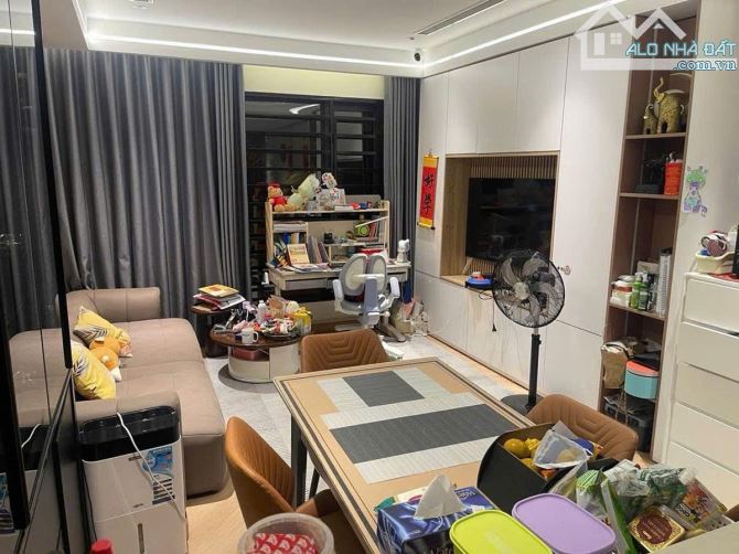 BÁN NHÀ PHÂN LÔ PHỐ TRẦN QUỐC HOÀN – 57M², 5 TẦNG, MT 6,6M – 23,9 TỶ