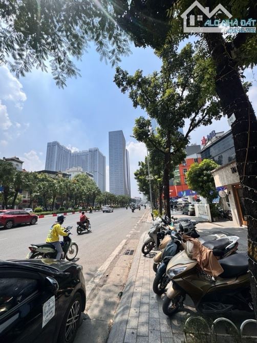 CẦN BÁN CĂN HỘ CC - CẤP - TOÀ TOWER - LIỀU GIAI - BA ĐÌNH - 85 M - GIÁ 10 TỶ - 3 NGỦ -2 WC