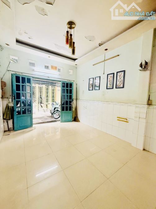 BÁN KÈO THƠM KHU DÂN CƯ ỔN ĐỊNH HẼM SÁT MT CỰC KỲ THÔNG THOÁNG. 🫂Mô Tả : -BÁN NHÀ SÁT MẶ