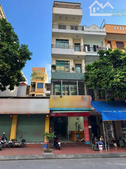 BÁN LIỀN KỀ 6 TẦNG THANG MÁY VỈA HÈ RỘNG KINH DOANH VĂN PHÒNG ĐẸP QUANG TRUNG HÀ ĐÔNG 55m