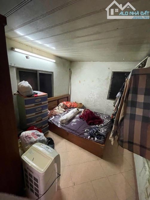 Tập thể Bắc Thành Công, tầng 2, 32m² – sử dụng 55m², giá 3.9 tỷ