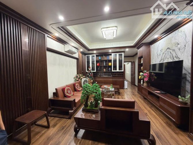GIẢM CHÀO 7 TỶ,BÁN GẤP LK VĂN PHÚ,DT 90M-5 TẦNG,Ô CHỜ THANG MÁY,VIEW VƯỜN HOA,CHỈ 18.x TỶ.