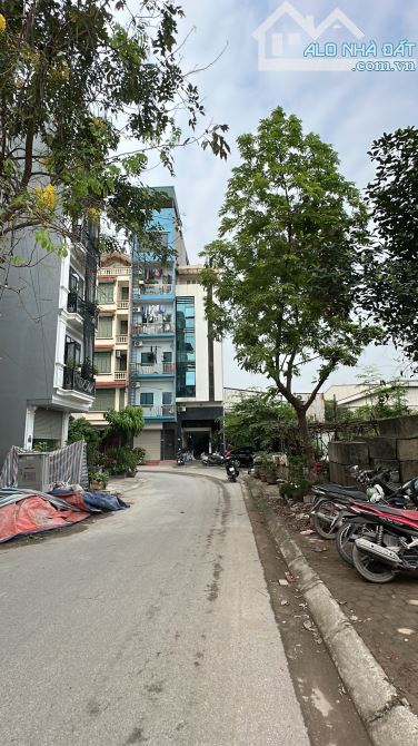 PHÂN LÔ ÔTÔ VÒNG QUANH - KHU LK DỊCH VỤ CỔNG ĐỒNG LA KHÊ HÀ ĐÔNG 48M2 - 7 TÀNG : 17,5 TỶ