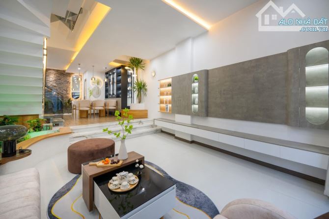 🏡 BÁN NHÀ CỔ LINH, PHƯỜNG LONG BIÊN – 65M² – 5 TẦNG – 10.8 TỶ – THANG MÁY – Ô TÔ THÔNG