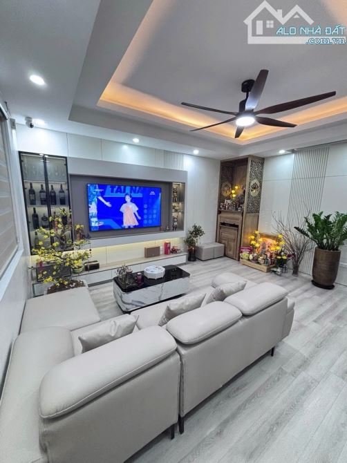 MẶT PHỐ LÊ ĐỨC THỌ, 71M², NỘI THẤT NHẬP KHẨU CHÂU ÂU, GẦN GA TÀU ĐIỆN, GIÁ TỐT