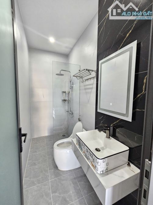 5,88Tỷ TL🔥Bán nhà 1 Trệt 2 Lầu_70,4m2 gần đường Lê Hồng Phong 200m, p.Tân Bình, Tp.Dĩ An
