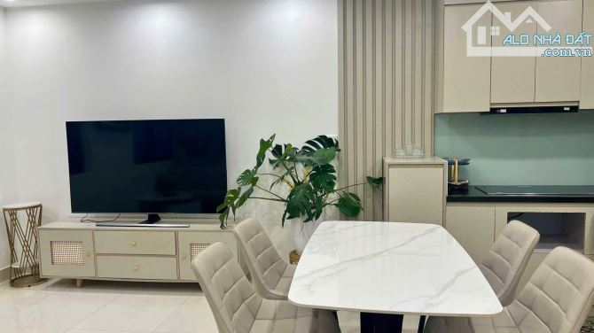 SIÊU PHẨM 7 TẦNG THANG MÁY THU 55 TRIỆU/THÁNG PHỐ TÔ NGỌC VÂN TÂY HỒ GIÁ 95,3 TỶ