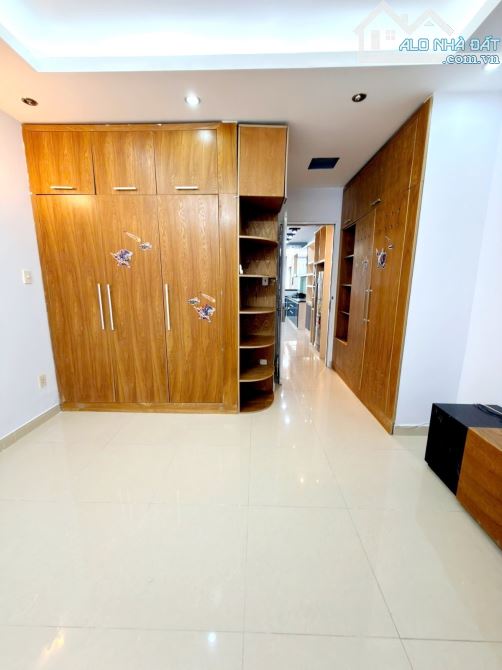 4X21 HXH QUANG TRUNG THÔNG RA CÔNG VIÊN LÀNG HOA NHỈNH 6TỶ