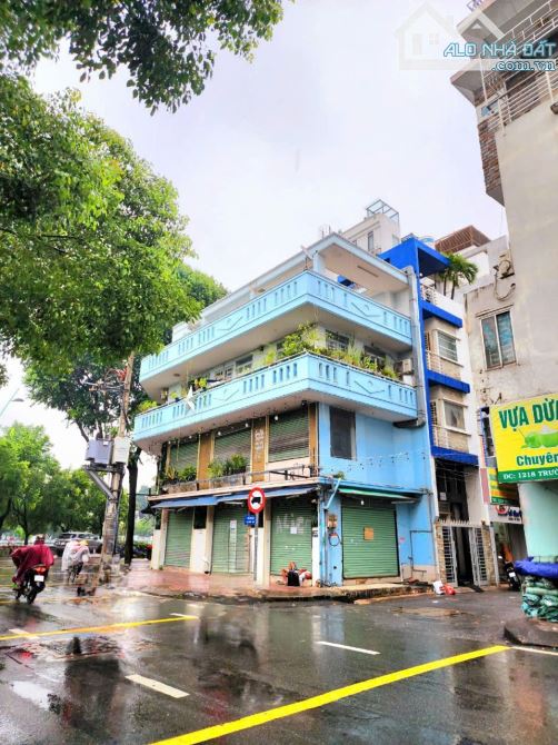 Ngộp Bank, GIẢM 5 TỶ - Hàng Hiếm ngang 18.5m, Góc 2 Mặt Tiền TRƯỜNG SA, 4 Tầng, 23 Tỷ